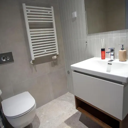 Injoy アパート *